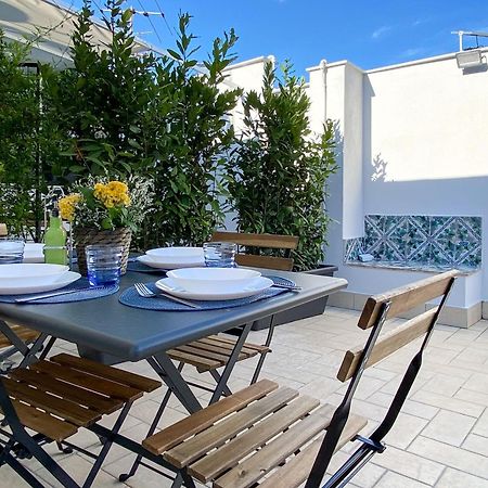 Terrazza Manuela Apartments Quartieri Spagnoli Неаполь Экстерьер фото