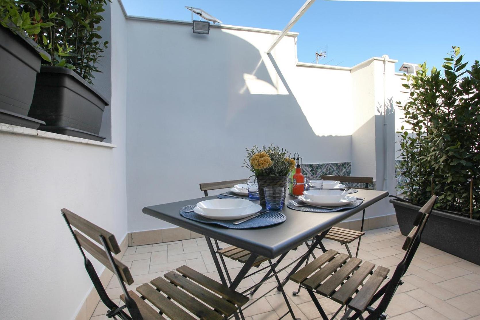 Terrazza Manuela Apartments Quartieri Spagnoli Неаполь Экстерьер фото