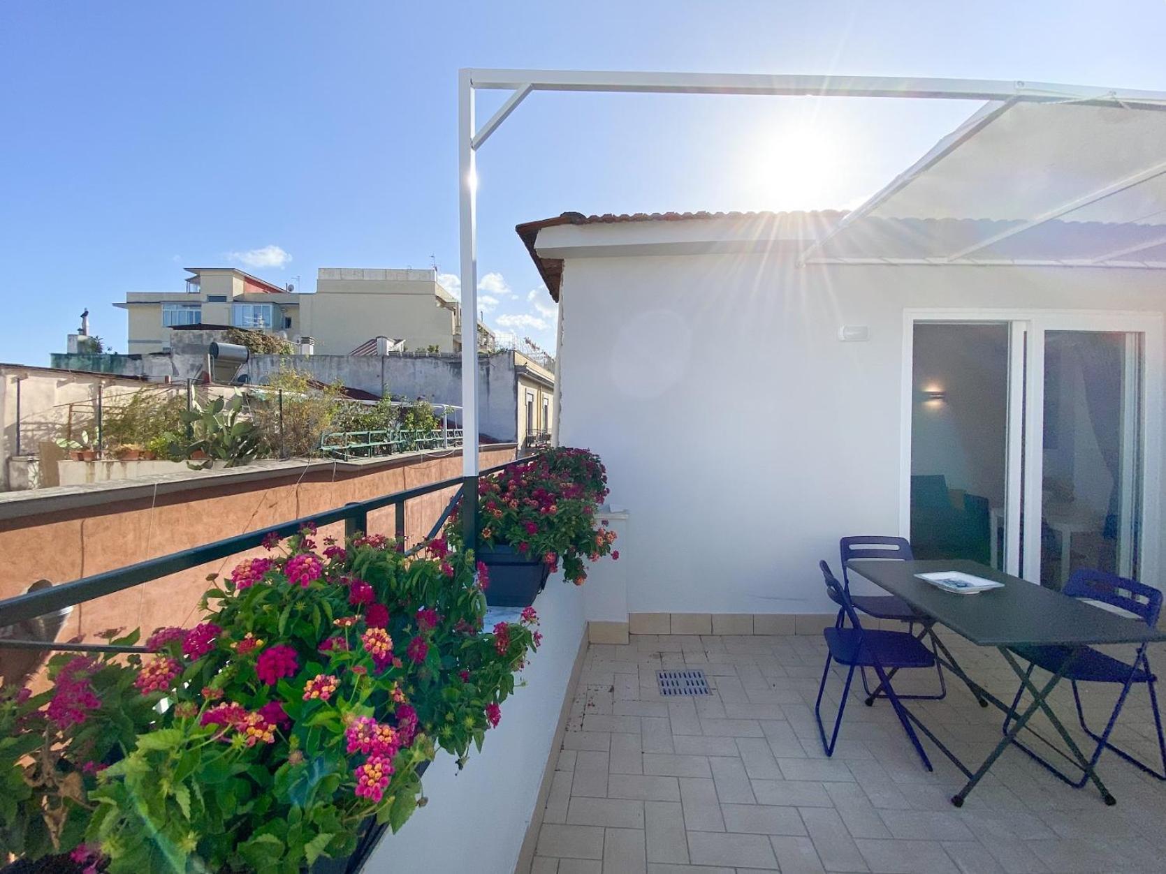 Terrazza Manuela Apartments Quartieri Spagnoli Неаполь Экстерьер фото